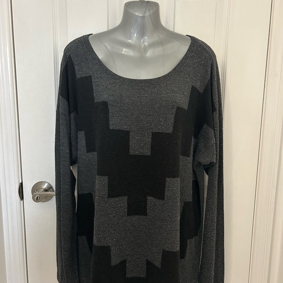 GO Couture Vintage Edition Gray Light Knit Sweater, Sz L-XL - Picture 7 of 10